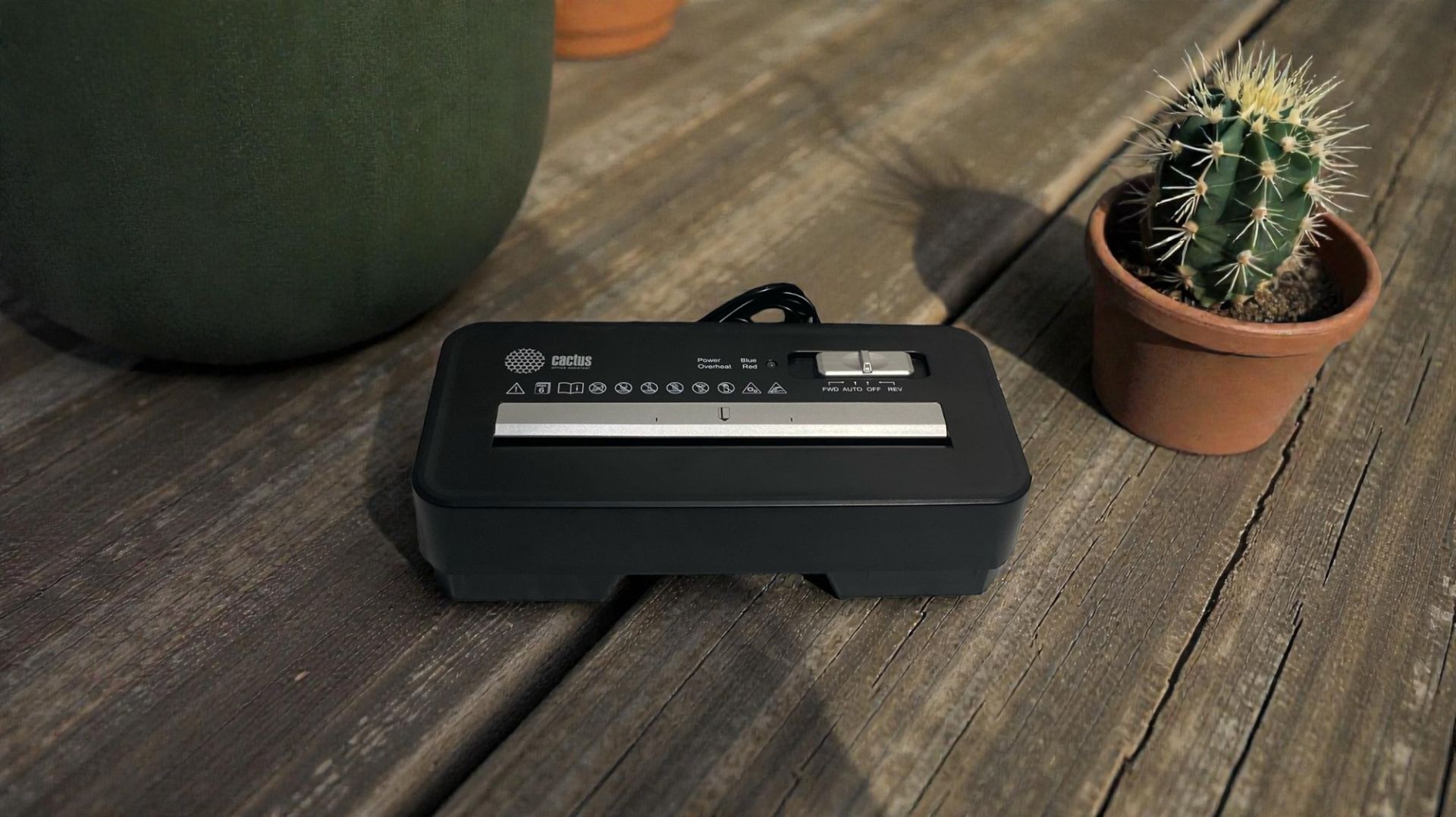 Распаковка и обзор уничтожителя бумаги Cactus CS-SH-P2