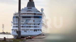 Лайнер Astoria Grande прибыл в Сочи после отказа в швартовке в Стамбуле