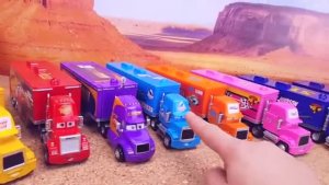 Сюрпризы MINI CARS3 Игрушечные машинки с Транспортировщиками Мак Видео для детей [get.gt]