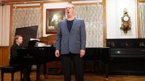 Владимир Байков исполняет романс Александра Гурилёва «Песня ямщика». Фортепиано — Михаил Ченцов