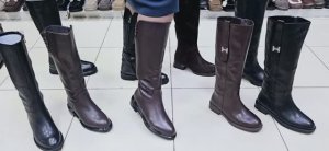 СТИЛЬНЫЕ УДОБНЫЕ САПОЖКИ НА МЕХУ в магазине COVANI 💕