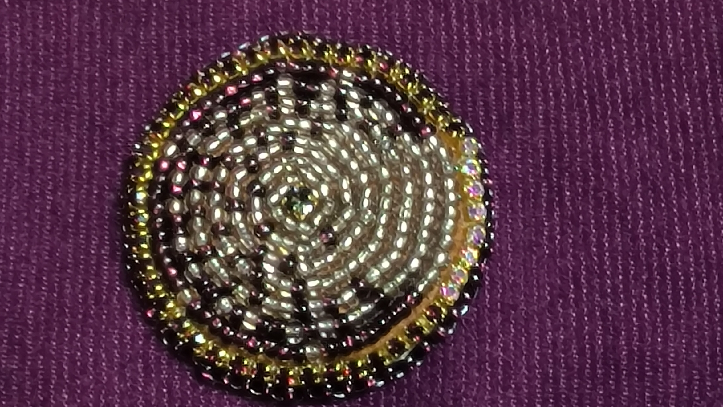 Фантазийная брошь