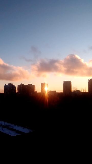 Разноцветное небо на закате смотреть онлайн