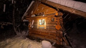 Один в ТАЙГЕ КРУГЛЫЙ ГОД. Жизнь ВДАЛИ от ЛЮДЕЙ. Таёжный БЫТ.