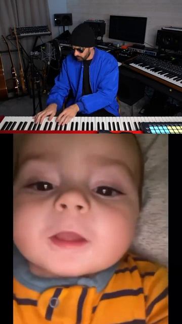 Ребёнок поёт 🥰 смотреть онлайн