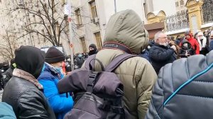 Мы вам ничего не должны! Киевляне обложили штаб-квартиру МВФ в Киеве. УБИРАЙТЕСЬ ДОМОЙ!