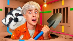 ВЛАД А4 ВЫБИРАЕТСЯ ИЗ КАРТОННОЙ ТЮРЬМЫ. СМОТРИМ ВИДЕО ВМЕСТЕ С ЕНОТОМ СЁМОЙ