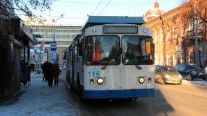 Троллейбус Екатеринбурга ЗиУ-682 КР Иваново №116 маршрут 6 на остановке "Гостиница Центральная"