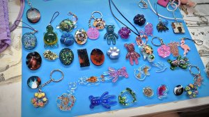 Как сделать брелок из эпоксидной смолы. Лёгкий способ