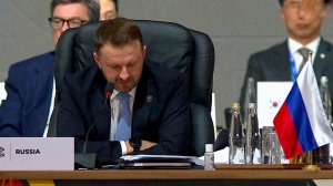 Орешкин раскрыл, как деньги, отправляемые на Украину, возвращаются на Запад