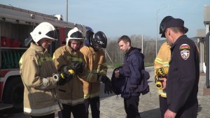 В пожарно-спасательной части Павловки прошло занятие для кадет