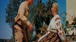 "Вы, только Вы напоминаете мне мою чернявую, мою любимую, мою безотказную гаубицу."