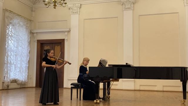 Ф.Шуберт «Пчёлка», Насырова Кира, 10 лет, г.Уфа смотреть онлайн