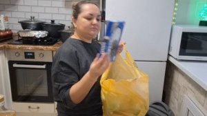 Быстрая распаковка потому что голодные😁