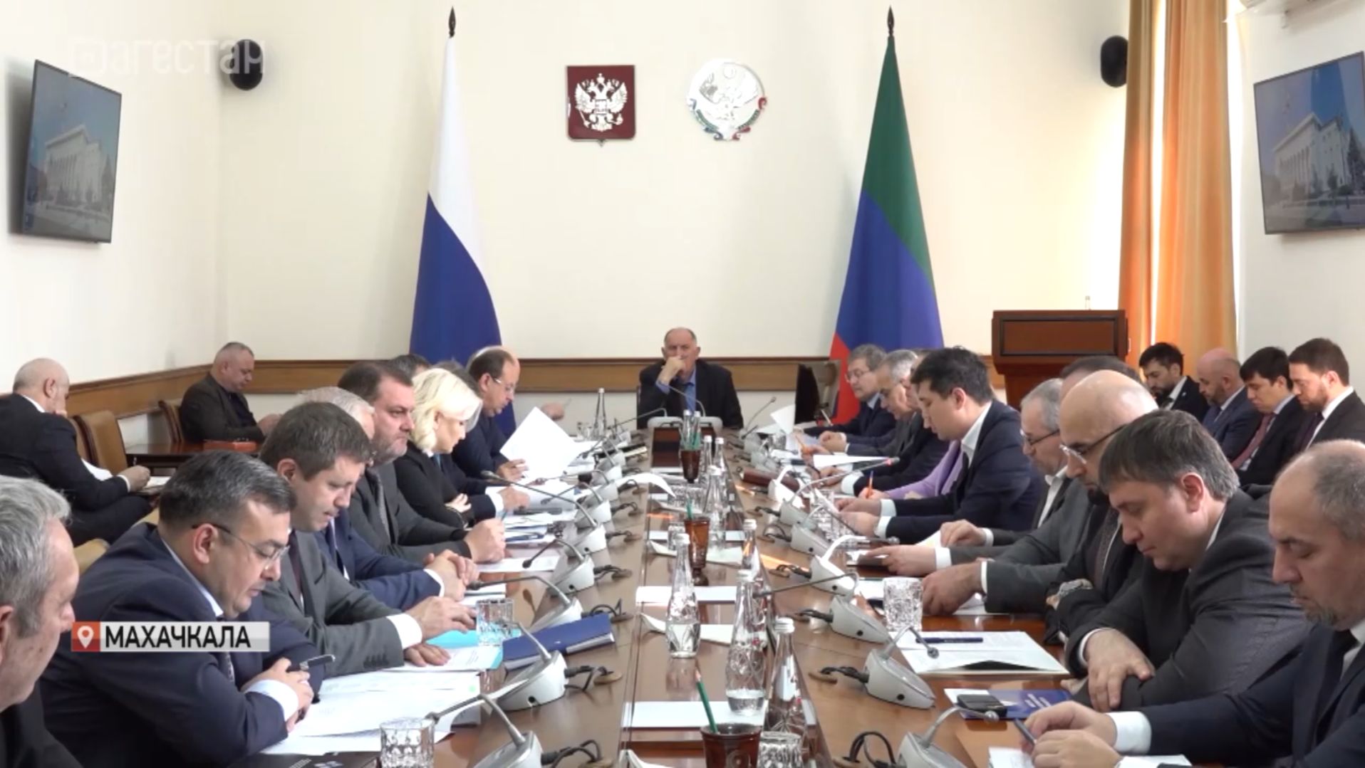 Под руководством Абдулмуслима Абдулмуслимова обсудили реализацию нацпроектов