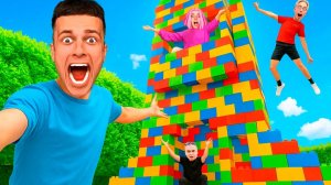 ПОБЕГ из тюрьмы из LEGO, картона и пенопласта!!