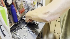 Передняя подвеска рычажного типа.