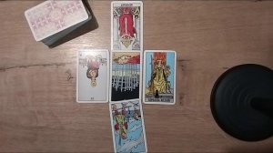 лев декабрь 2025 таро