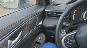 Открывание багажника c электроприводом в Haval Jolion из салона