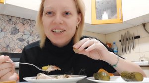 Чем воняют 🥵 куриные голени на ужин? Но это не точно!