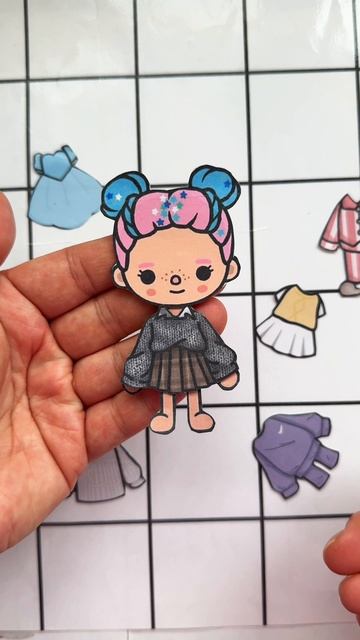 ТокаБока 🌸одеваем бумажную куколку ✨ смотреть онлайн