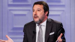 Вице-премьер Италии: Украине больше не нужна военная помощь