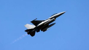 Румыния подняла в воздух два истребителя F-16 по сигналу тревоги