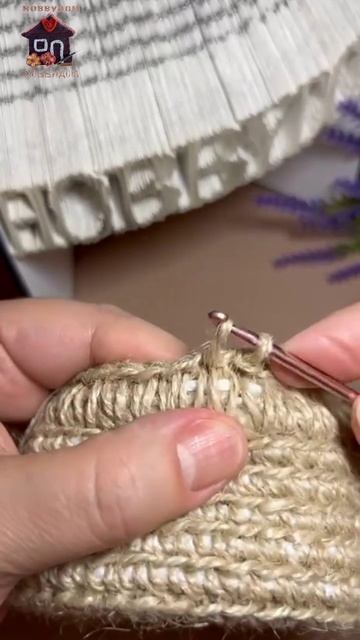 Корзинку связала