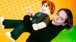 ЧЕЛИХА КИДАЕТ ДРУЗЕЙ НА ПРОГИБ В РОБЛОКС! Сломай друга Роблокс!