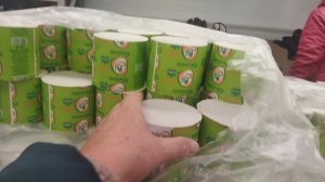 Магазин Победа отдел фрукты и овощи, масло подсолнечное.