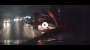 Видеорегистратор 70mai A810. Пример ночной съёмки в дождь.