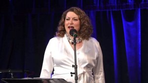 Премьера! «Улыбаюсь, а сердце плачет…» музыка Ирины Крутовой, стихи Вероники Тушновой. Поет автор