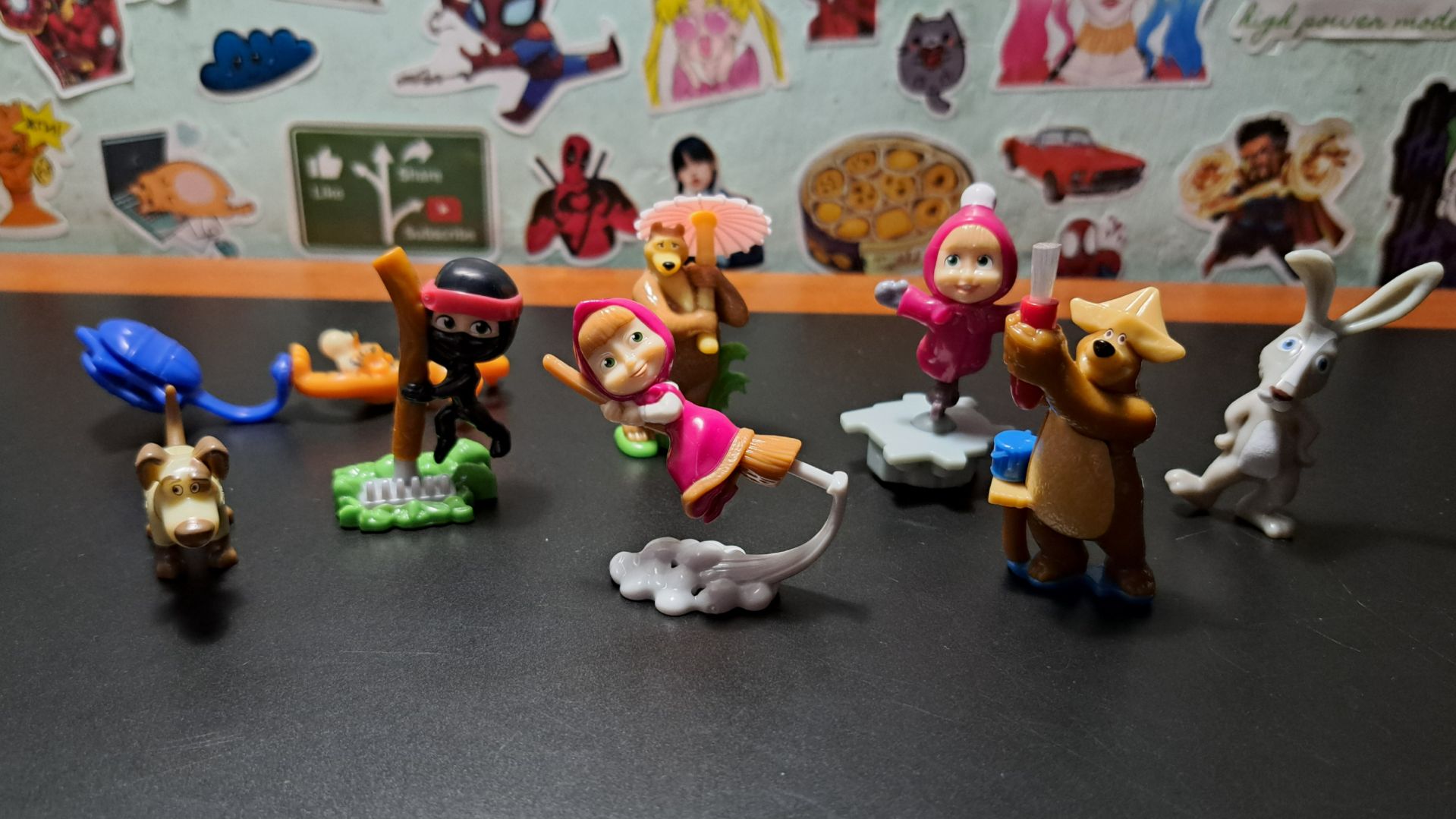 МАША и МЕДВЕДЬ 2 из Киндер Сюрпризов | Обзор коллекции 2018 года! смотреть онлайн