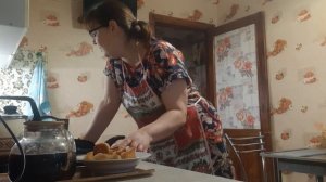 Антонина 🍬
 Готовлю нам ужин, а мысли вслух так и прут.