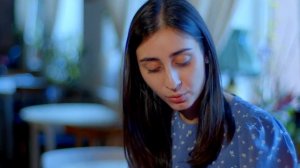 Пал на колени