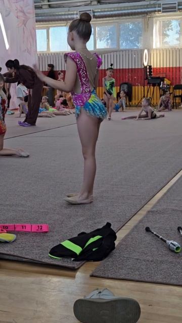 На соревнованиях я должна быть самая красивая.