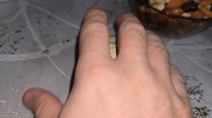 Пробую арахис из Китая