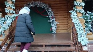 Первый снег/уборка/прогулка/первые проявления Нового года