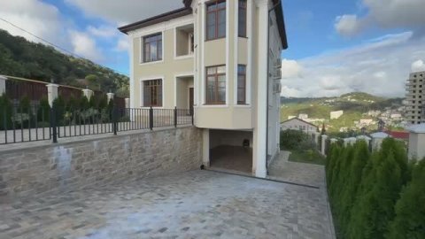 Дом с видом на море и ремонтом !