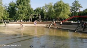 Детские игры и развлечения в парке Галицкого летом