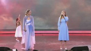 ЮЛИЯ ПАРШУТА, ИЗАБЕЛЛА ШИХАНОВА «МЕСЯЦ МАЙ»