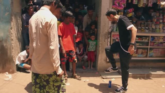 Секрет фокуса восстановления смятой алюминиевой банки смотреть онлайн