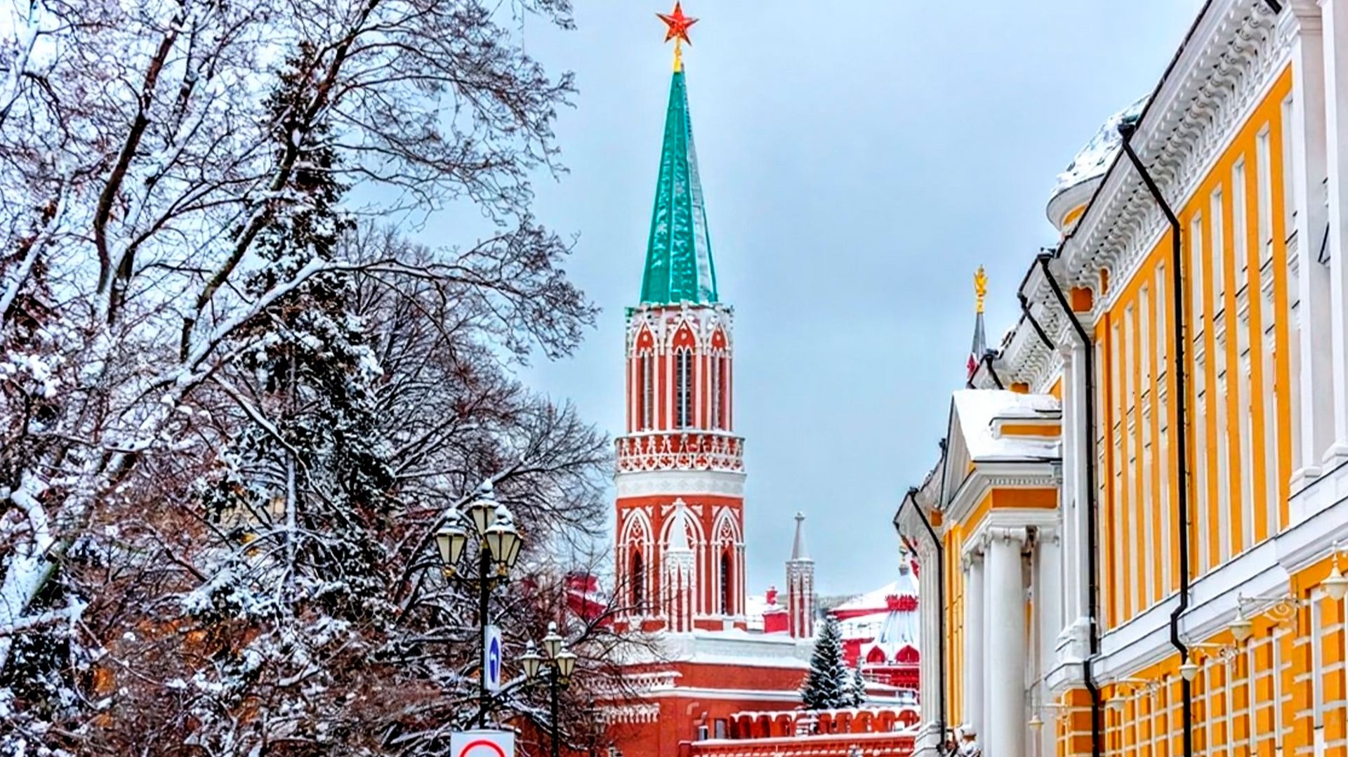 Сильный снегопад обрушился на Москву этой ночью смотреть онлайн