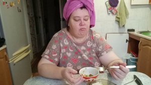 Язык лежит 👅 и я лежу ✅