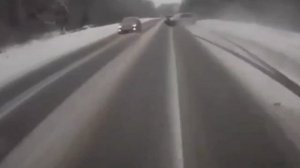 летняя резина на автомобиле зимой это не нормально дтп с видеорегистратора