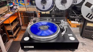 Виниловый проигрыватель Yamaha GT-750