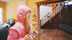 Предатель в Летнем Лагере! Кто же Это? Жуткая История на Каникулах! До Мурашек! Мы Семья — Лучшее!