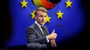 Макрон отверг предложение о возвращении к формату G8 с участием РФ