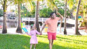 Что внутри яйца? Увлекательные приключения с Майей, Машей и Мией!