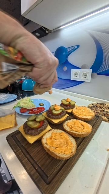 Бургер проще некуда! смотреть онлайн